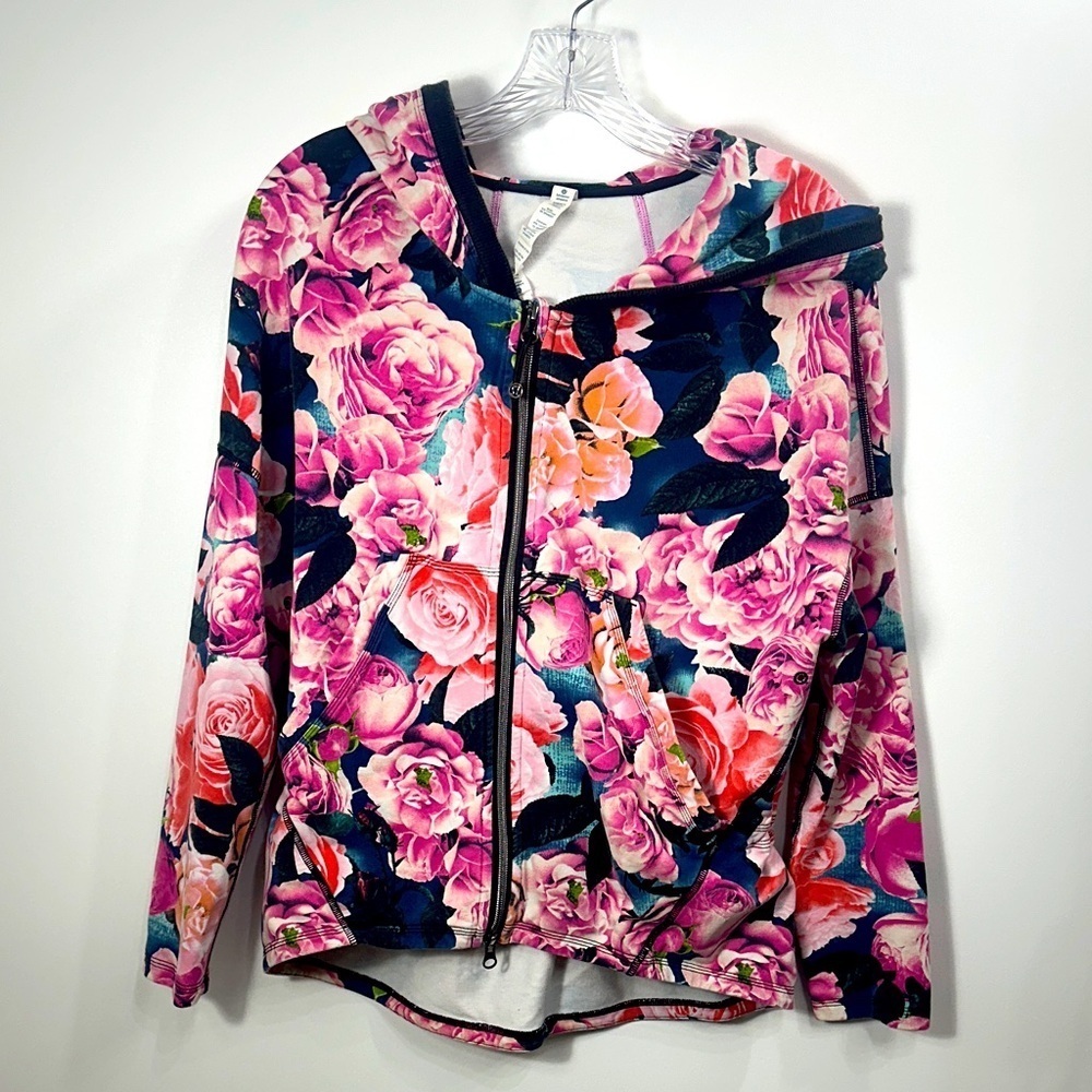 Lululemon Hold Your Om hoodie in secret garden floral size 4